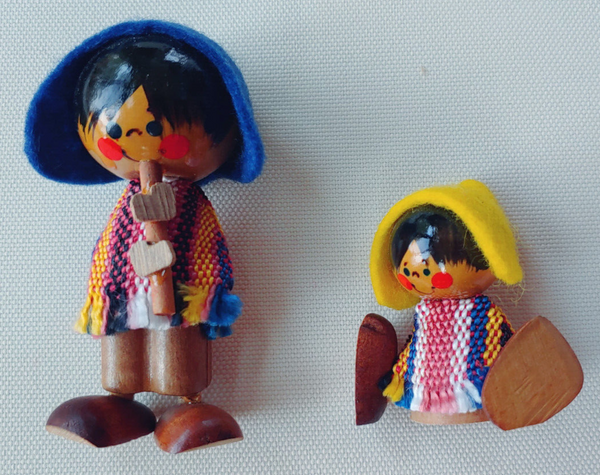 Wooden Folk Art Dolls Woven Cloth Ponchos -Argentina Set Of 2 Pre-Owned